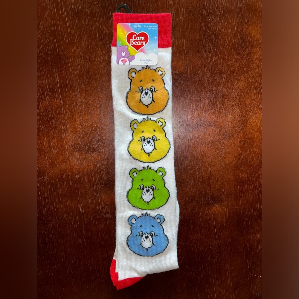CARE BEARS NOVELTY KNEE HIGH SOCKS NWT WOMEN’S SHOE SIZE 4-10